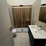 A I R Foria House Gæstehus 3*