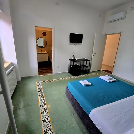 A I R Foria House Naples